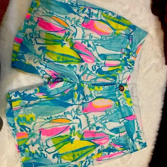 Lilly‎ Pulitzer short Size 2 - Picture 2 of 11